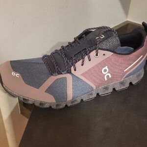 On Running Men's Iris/dust Blue Athletic Shoes NEW INBOX